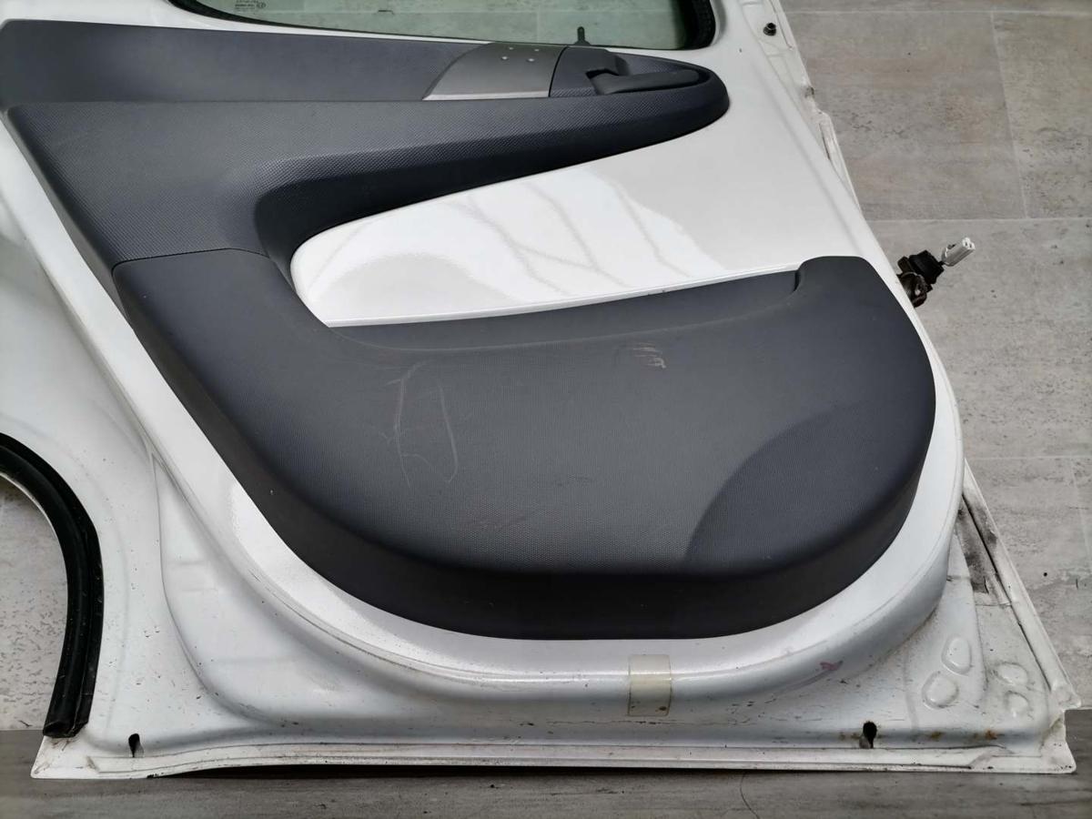 Peugeot 107 original Tür hinten links KWD Weiß Bj.2011